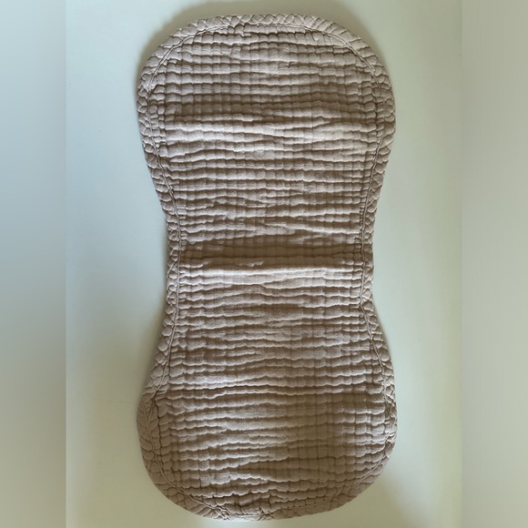 Mebie Baby & Mushie Burp Rags bundle - Picture 3 of 3